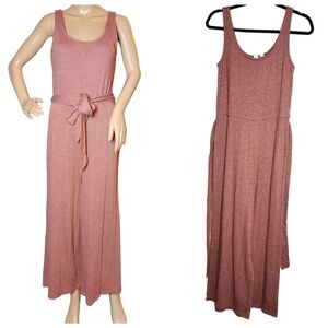 Gap pink ribbed knit sleeveless belted wideleg cropped jumpsuit. Size small.
